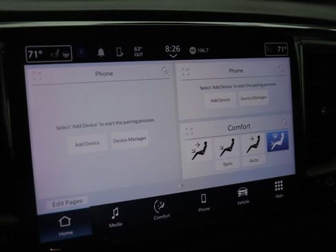 Used 2023 Chrysler Pacifica Touring-L image 17