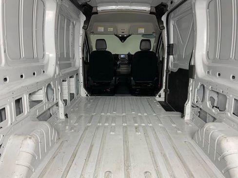 Used 2023 Ford Transit 250 Medium Roof AWD image 11