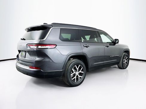 Used 2024 Jeep Grand Cherokee L Limited w/ Luxury Tech Group II image 9