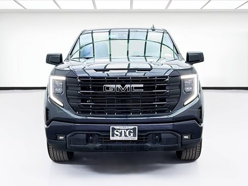Used 2024 GMC Sierra 1500 Elevation w/ LPO, Elevation Black Package image 2