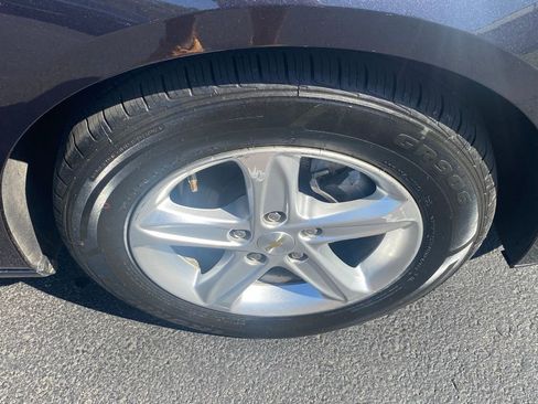 Used 2023 Chevrolet Malibu LT image 24