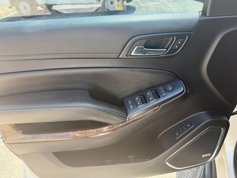 Used 2015 Chevrolet Tahoe LT w/ Luxury Package RWD image 9