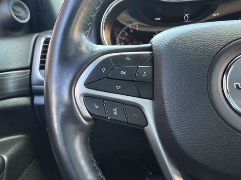 Used 2019 Jeep Grand Cherokee Altitude AWD/4WD image 32