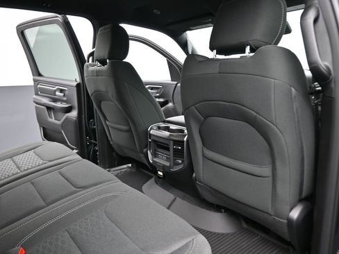 New 2026 RAM 1500 4x4 Crew Cab image 29