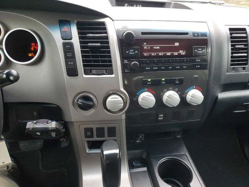Used 2011 Toyota Tundra 4x4 Double Cab image 35
