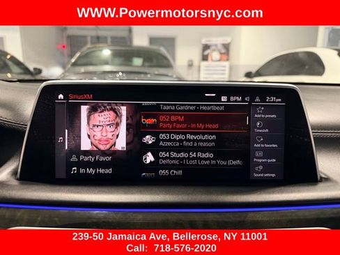 Used 2021 BMW 750i xDrive w/ Executive Package AWD/4WD image 32