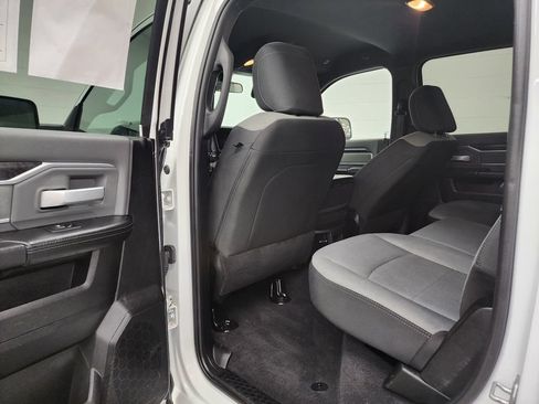 Used 2022 RAM 2500 Big Horn AWD/4WD image 21