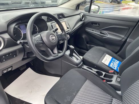 Used 2023 Nissan Versa S image 17
