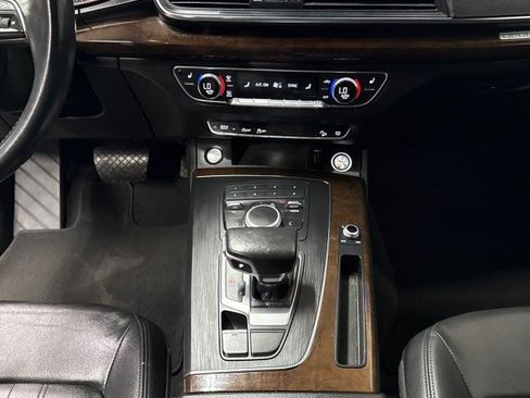 Used 2019 Audi Q5 2.0T Premium AWD/4WD image 17