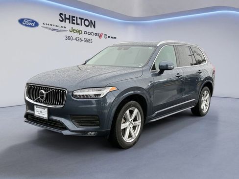 Used 2022 Volvo XC90 T6 Momentum image 1