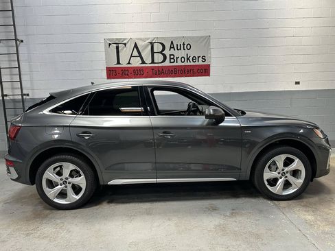 Used 2024 Audi Q5 2.0T Premium Plus w/ Premium Plus Package AWD/4WD image 2