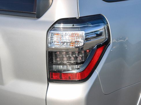 Certified 2022 Toyota 4Runner TRD Sport image 10