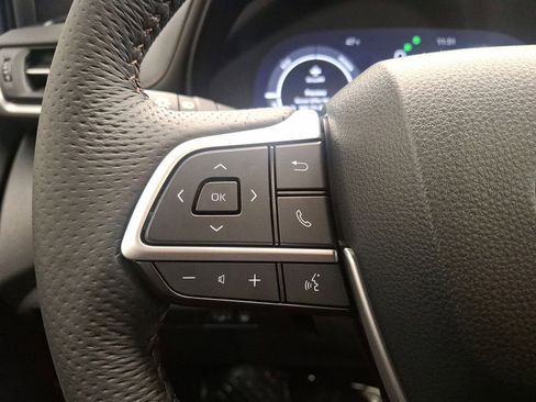 Certified 2025 Toyota Sienna Limited image 17