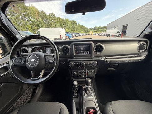Used 2022 Jeep Wrangler Unlimited Sport AWD/4WD image 7