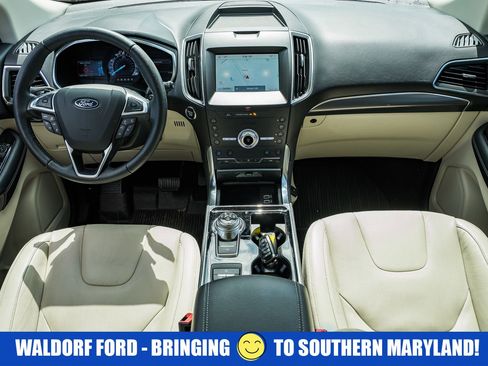 Used 2020 Ford Edge Titanium w/ Equipment Group 301A AWD/4WD image 23