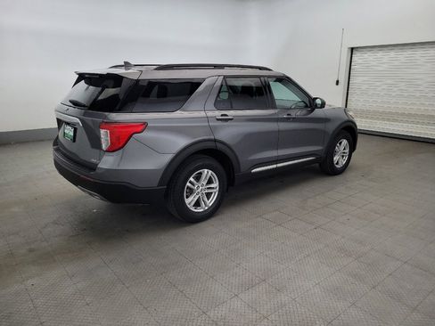 Used 2021 Ford Explorer XLT w/ Equipment Group 202A AWD/4WD image 10