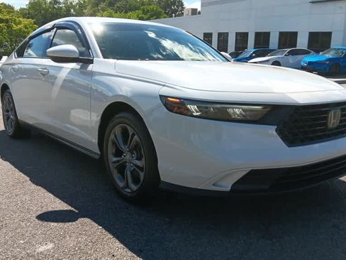 Used 2023 Honda Accord EX image 7