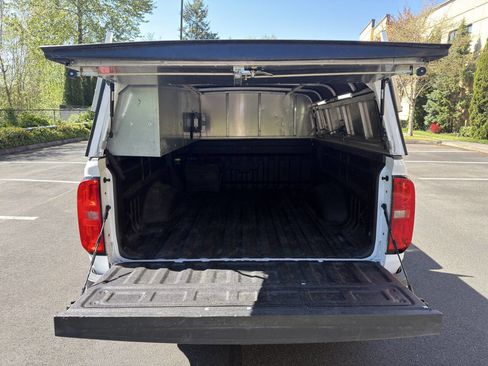 Used 2019 Chevrolet Colorado W/T w/ WT Convenience Package RWD image 7