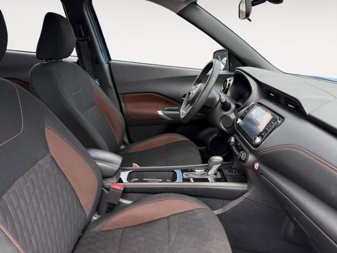 Used 2024 Nissan Kicks SR FWD image 15
