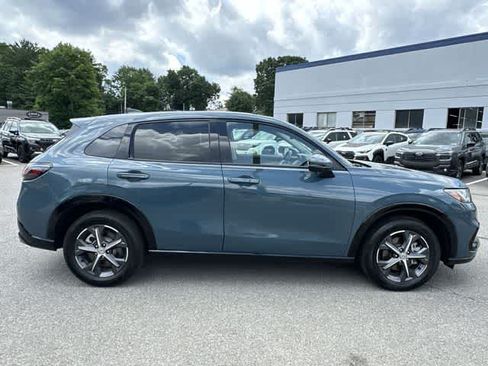 Used 2025 Honda HR-V EX-L image 3