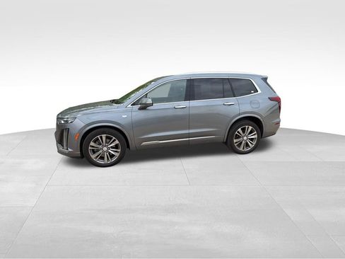 Used 2022 Cadillac XT6 Premium Luxury AWD/4WD image 6