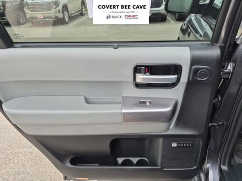 Used 2020 Toyota Sequoia Limited w/ Safety & Convenience Package image 18