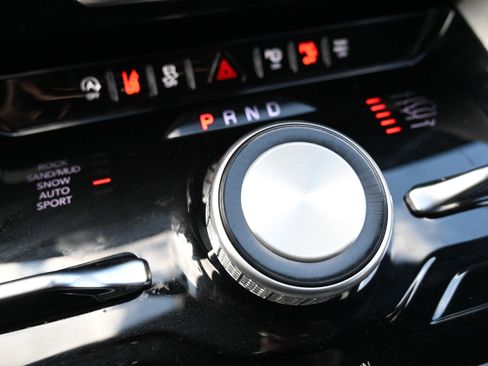 Used 2025 Jeep Wagoneer Series II image 26