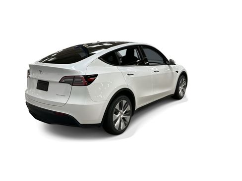 Certified 2022 Tesla Model Y Long Range AWD/4WD image 6