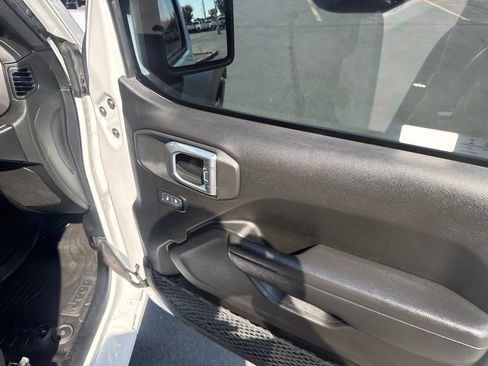 Used 2023 Jeep Wrangler Sport AWD/4WD image 25