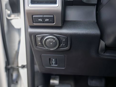 Used 2016 Ford F150 Limited AWD/4WD image 15