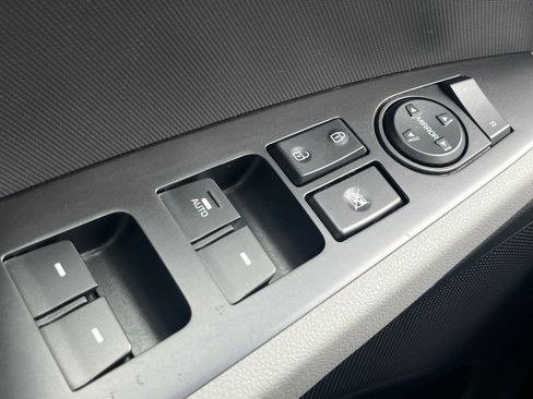 Used 2022 Hyundai Ioniq Blue image 7