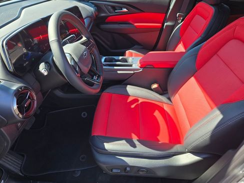 New 2025 Chevrolet Equinox EV RS image 6