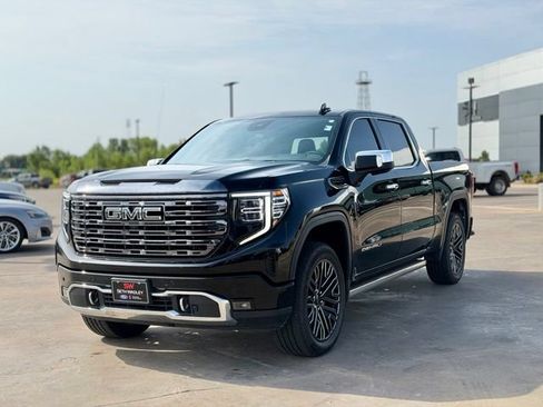 Used 2022 GMC Sierra 1500 Denali Ultimate AWD/4WD image 2