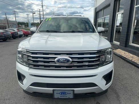 Used 2019 Ford Expedition XLT w/ Equipment Group 202A AWD/4WD image 2