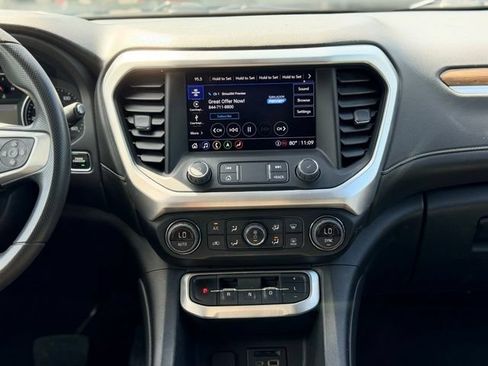 Used 2022 GMC Acadia SLE w/ Driver Convenience Package FWD image 25