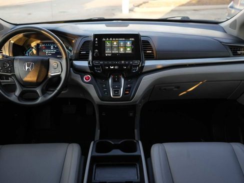 Used 2024 Honda Odyssey EX-L image 10