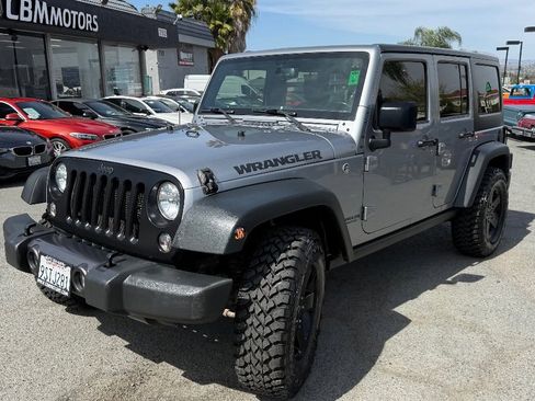 Used 2017 Jeep Wrangler Unlimited Sport AWD/4WD image 3