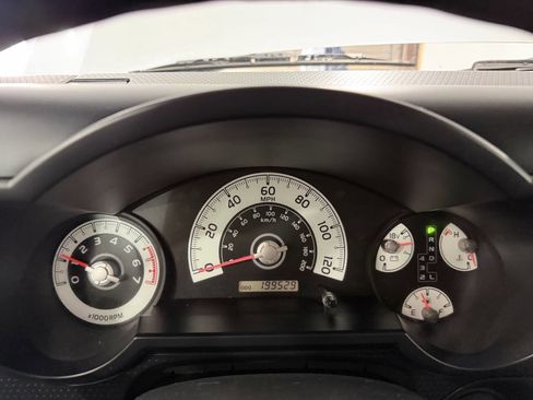 Used 2007 Toyota FJ Cruiser 4WD image 28