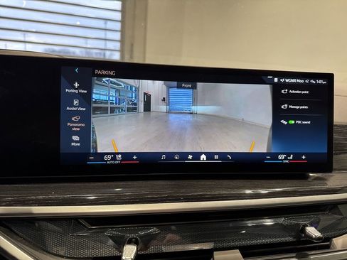 Used 2025 BMW X5 xDrive40i w/ M Sport Package image 36