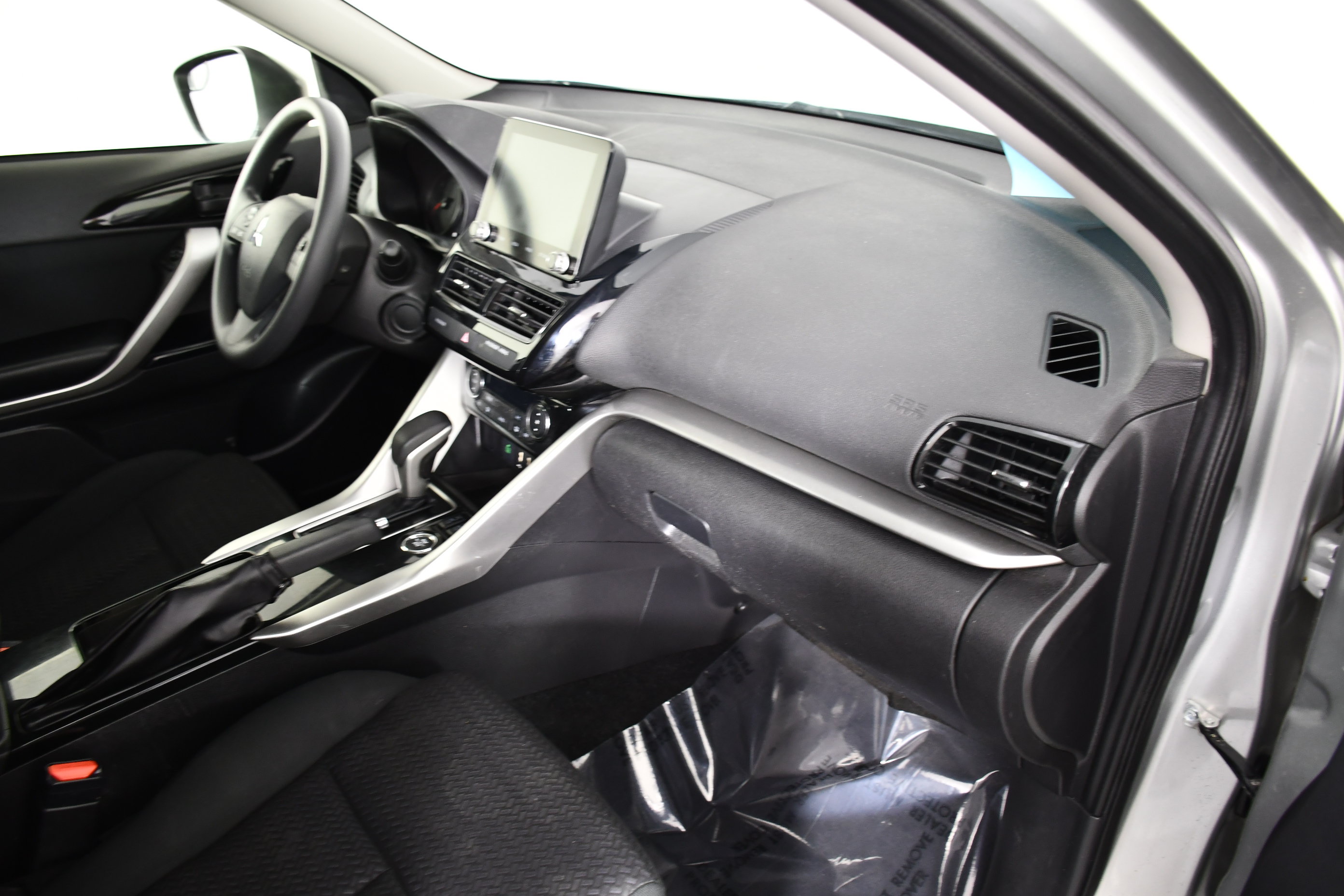 Used 2024 Mitsubishi Eclipse Cross LE AWD/4WD image 39