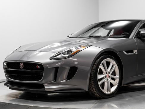 Used 2016 Jaguar F-TYPE S image 4