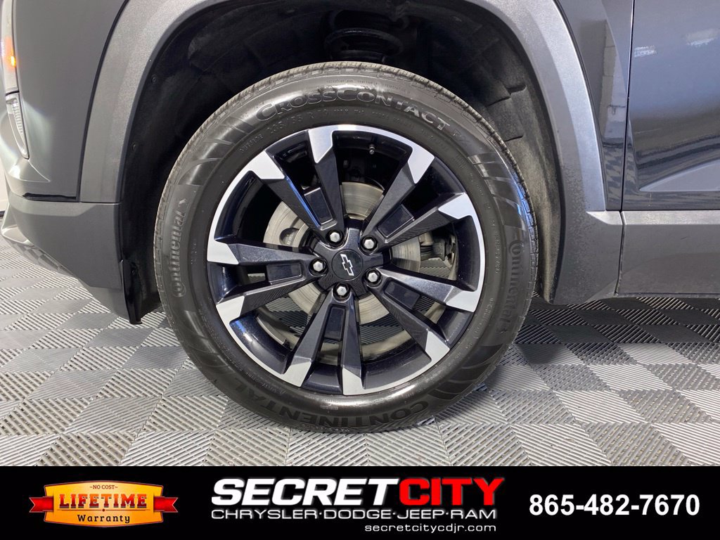 Used 2025 Chevrolet Equinox RS w/ Convenience Package III FWD image 9