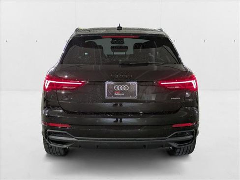New 2025 Audi Q3 2.0T Premium image 7