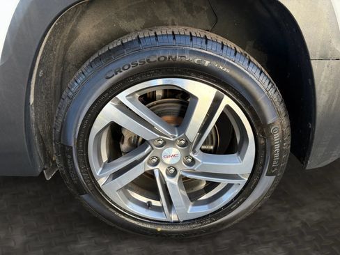 Used 2020 GMC Terrain SLT w/ Preferred Package AWD/4WD image 42