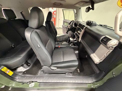 Used 2012 Toyota FJ Cruiser 4WD w/ Upgrade Pkg image 44