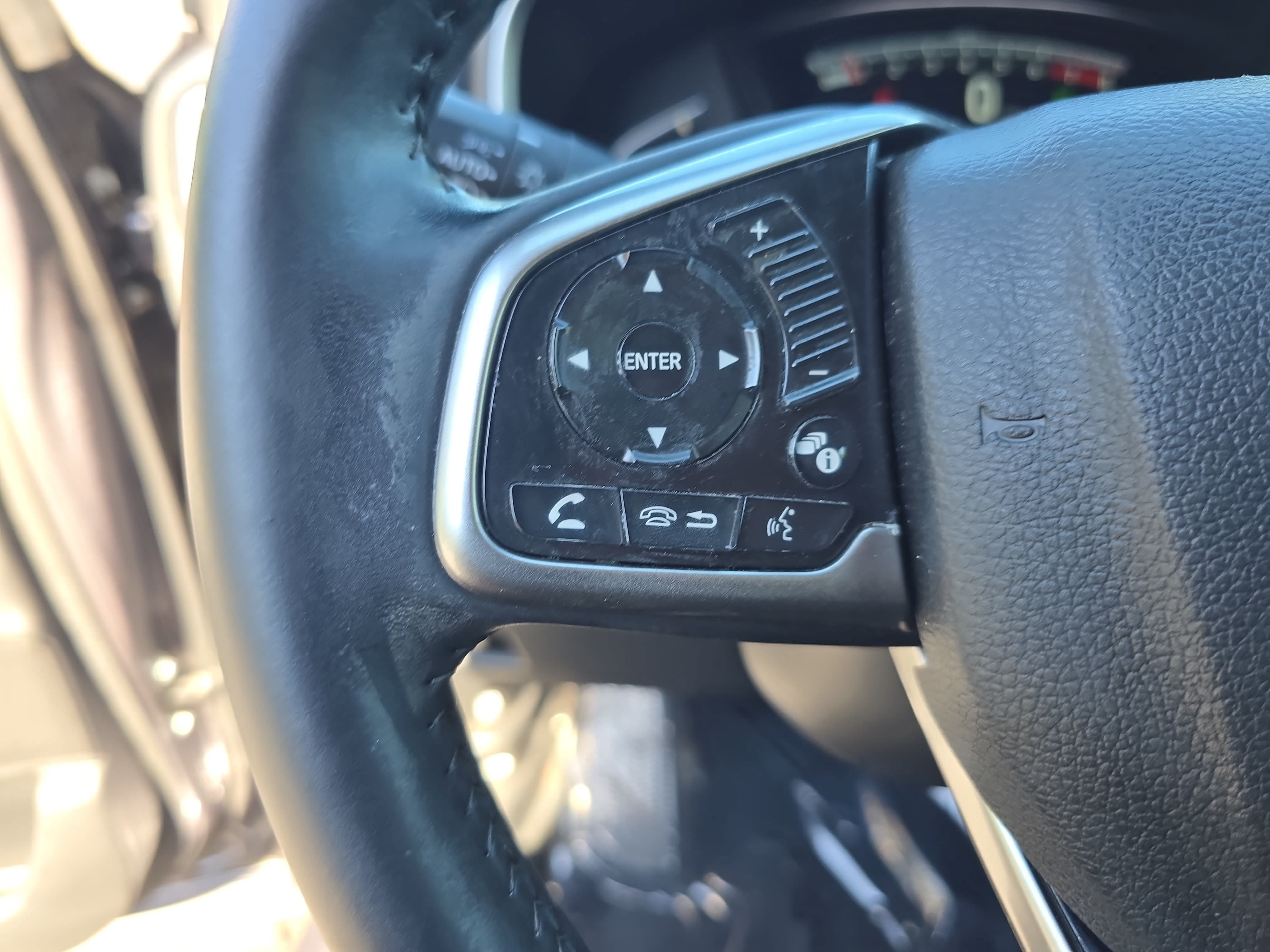 Used 2018 Honda CR-V EX-L image 17