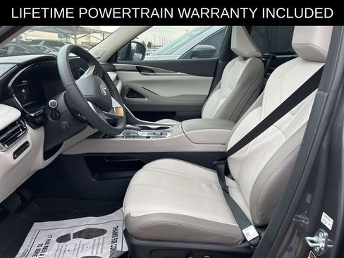 Certified 2026 INFINITI QX60 Luxe w/ Family Package image 11