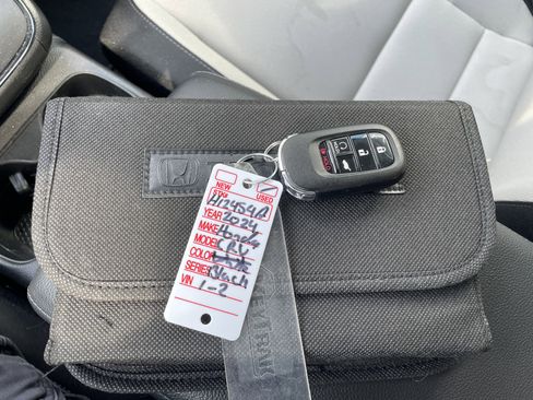 Used 2024 Honda CR-V EX image 18