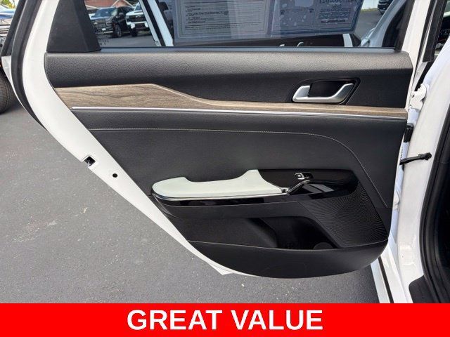 Used 2022 Kia K5 EX w/ EX Premium Package FWD image 13