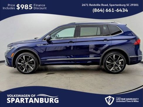 Used 2024 Volkswagen Tiguan SEL R-Line image 12